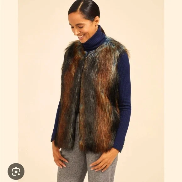 J.McLaughlin Cordina outerwear ombré fur vest - Picture 1 of 5
